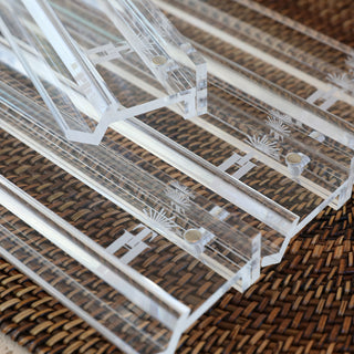 Crystal-Clear Mahjong Racks