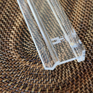 Crystal-Clear Mahjong Racks